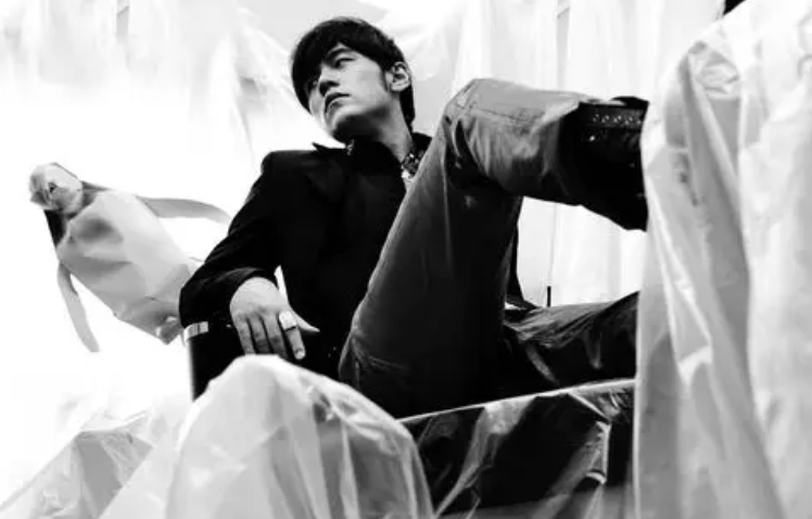 周杰伦作曲、演唱单曲《半兽人》[FLAC格式]-无损音乐源