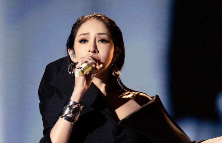 萧亚轩《最熟悉的陌生人》无损音乐格式FLAC/APE/WAV下载-无损音乐源