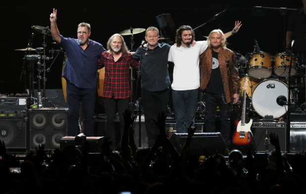 经典歌曲专辑《加州旅馆》绝版24K金盘无损分轨FLAC/APE/WAV无损音乐格式下载-无损音乐源