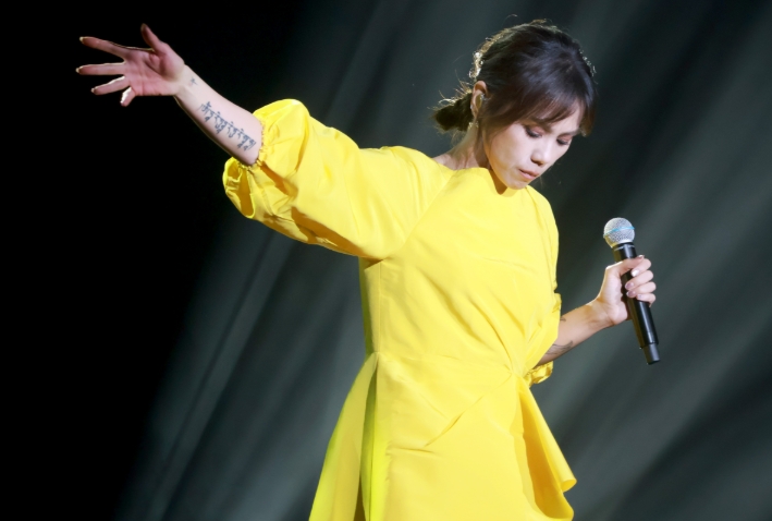 蔡健雅《红色高跟鞋》无损音乐格式FLAC/APE/WAV下载-无损音乐源