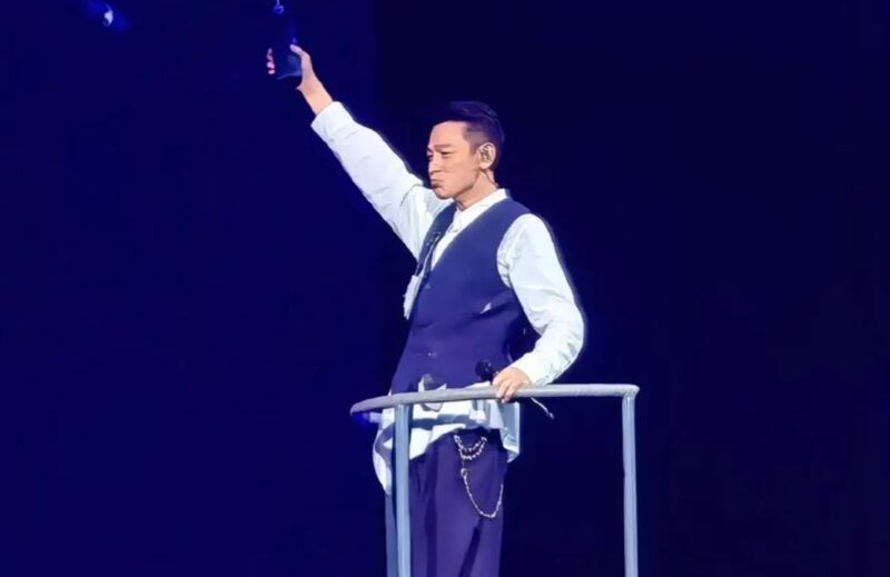 一首风靡全球的流行歌曲《一起走过的日子》刘德华的成名曲之一[FLAC格式]-无损音乐源