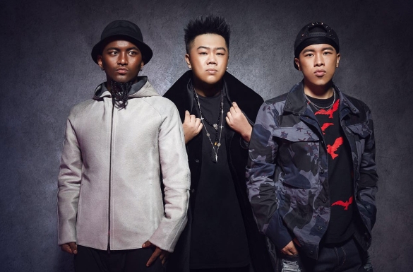 南征北战《骄傲的少年》动画《那年那兔那些事儿》第二季片尾曲无损音乐格式FLAC/APE/WAV下载-无损音乐源