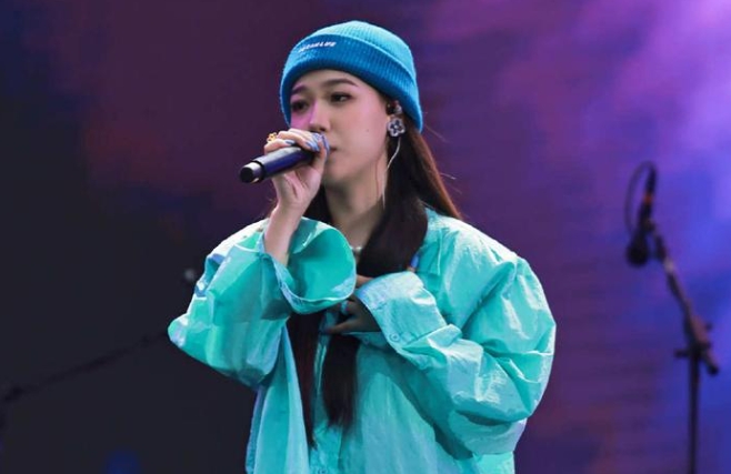 在冬日这个需要热情的季节送上棉子倾情演唱的《勇气》[FLAC格式]-无损音乐源