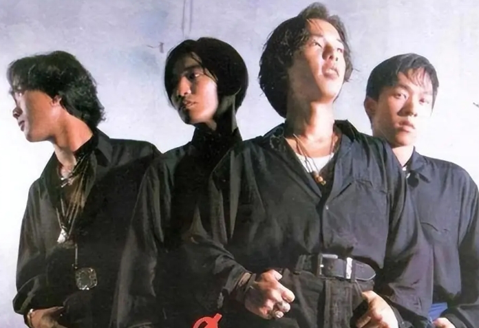 《谁伴我闯荡》Beyond自传式电影《莫欺少年穷》的插曲之一[FLAC格式]-无损音乐源